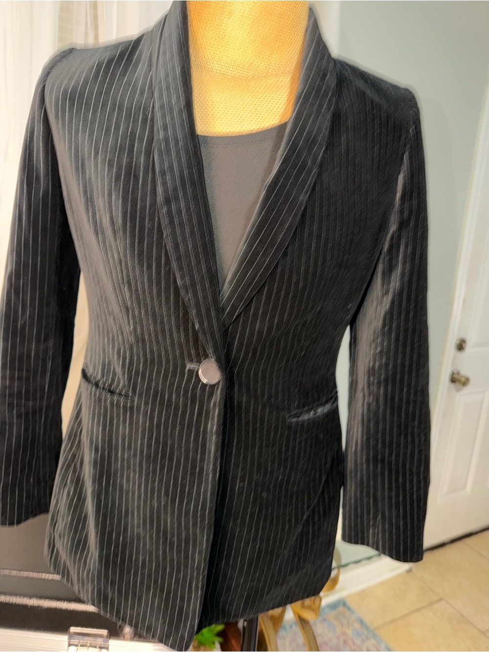 Kasper Black Pinstripe Single-Button Women's Blazer